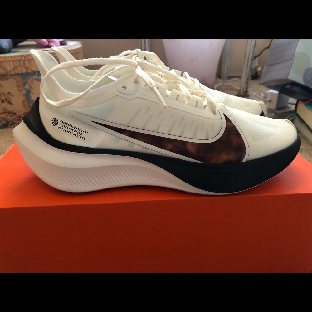 Women’s Nike Zoom Gravity Running Sneakers